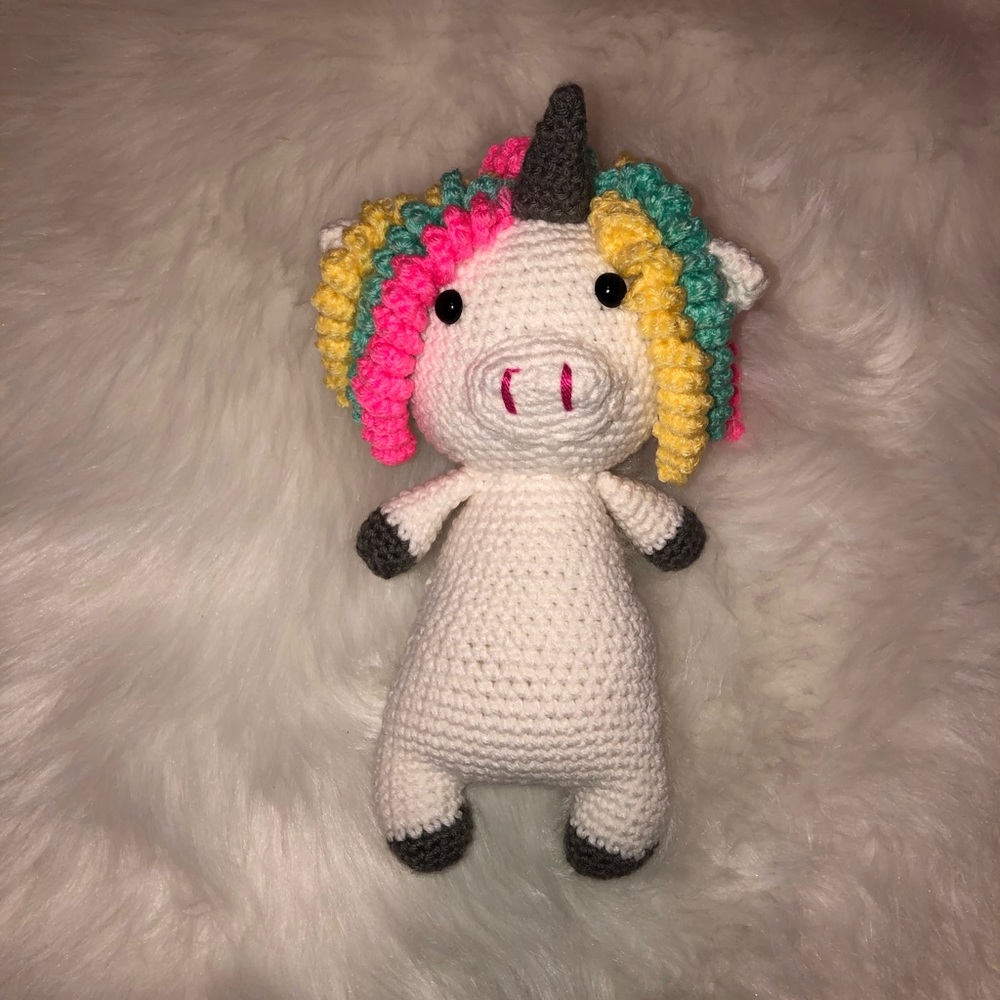 Cute Stuffed Unicorn 🦄